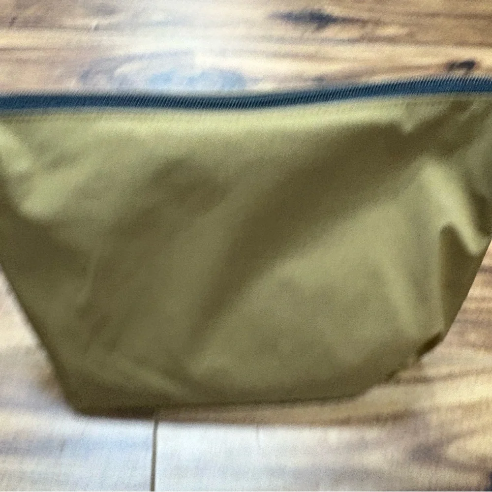 Gore-tex zipper pouch with footwear care kit, including brush, new - Picture 8 of 8